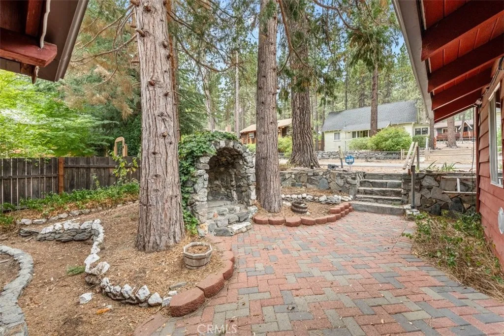 1056 Lark, Wrightwood, CA 92397 — photo 3
