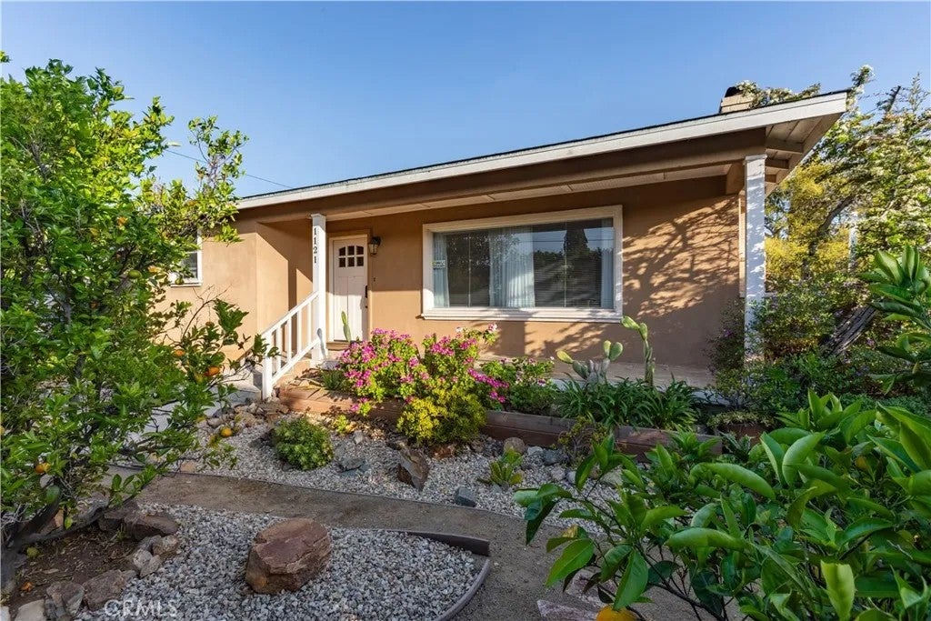 1121 Vista Way — photo