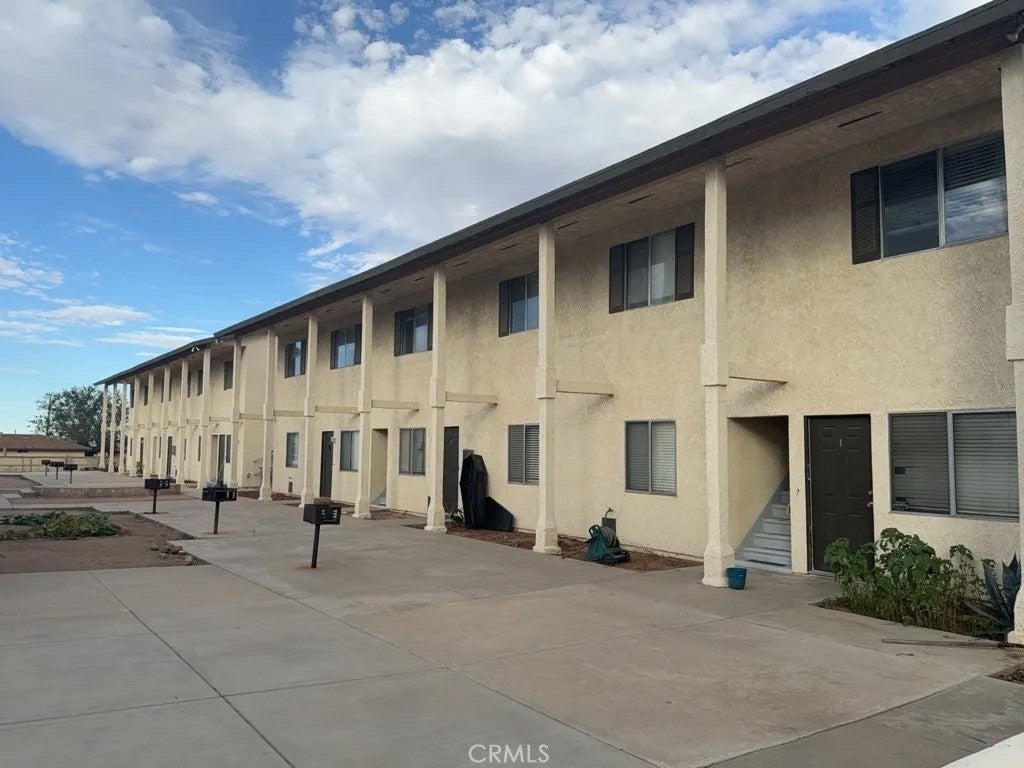 16784 Sultana Street 10 — photo