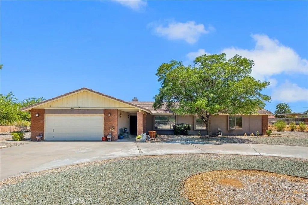 14861 Riverside — photo