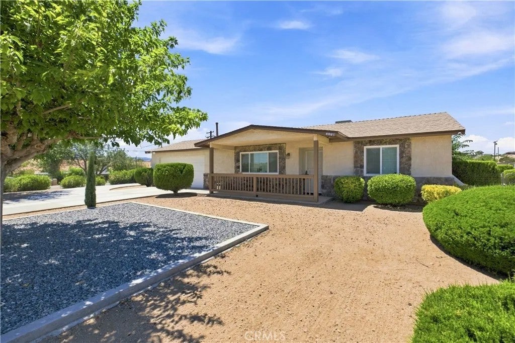 16935 Sage Street — photo