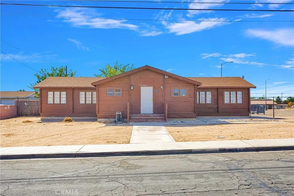 16161 Lorene Drive — photo