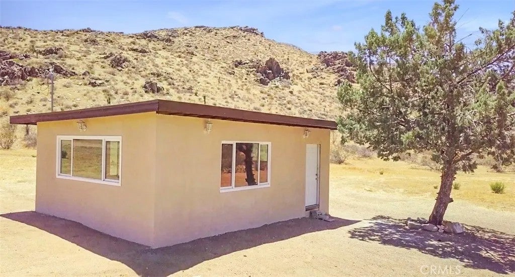 27127 Zuni Road — photo