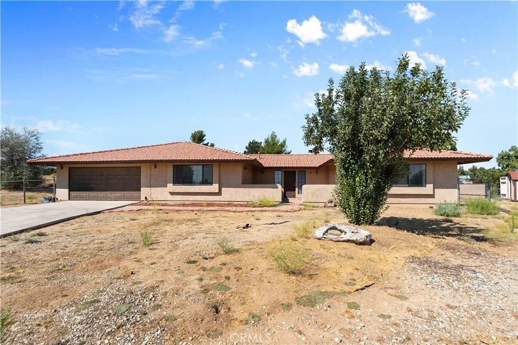 4467 Valle Vista Court — photo