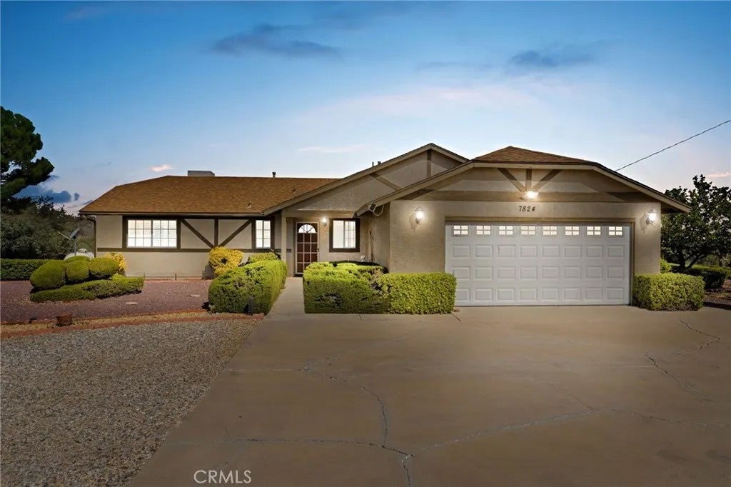 7824 Columbine — photo