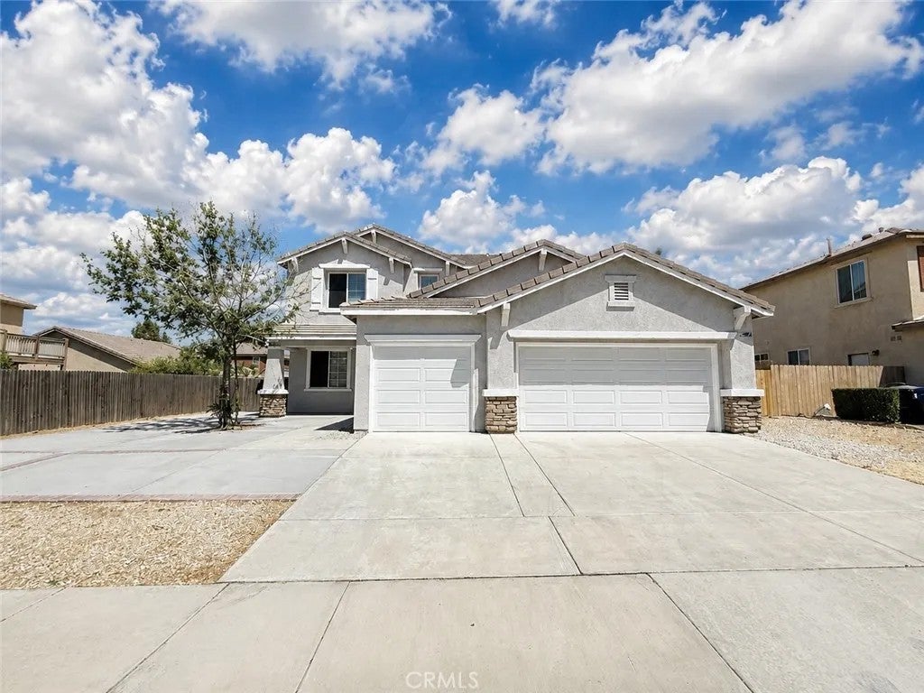 14541 Swallow Court — photo