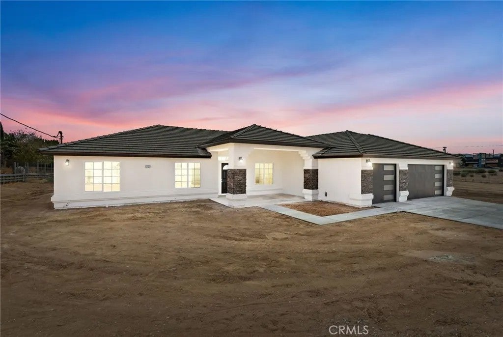17723 Sycamore Street — photo