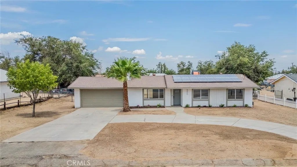 14850 Riverside Street — photo