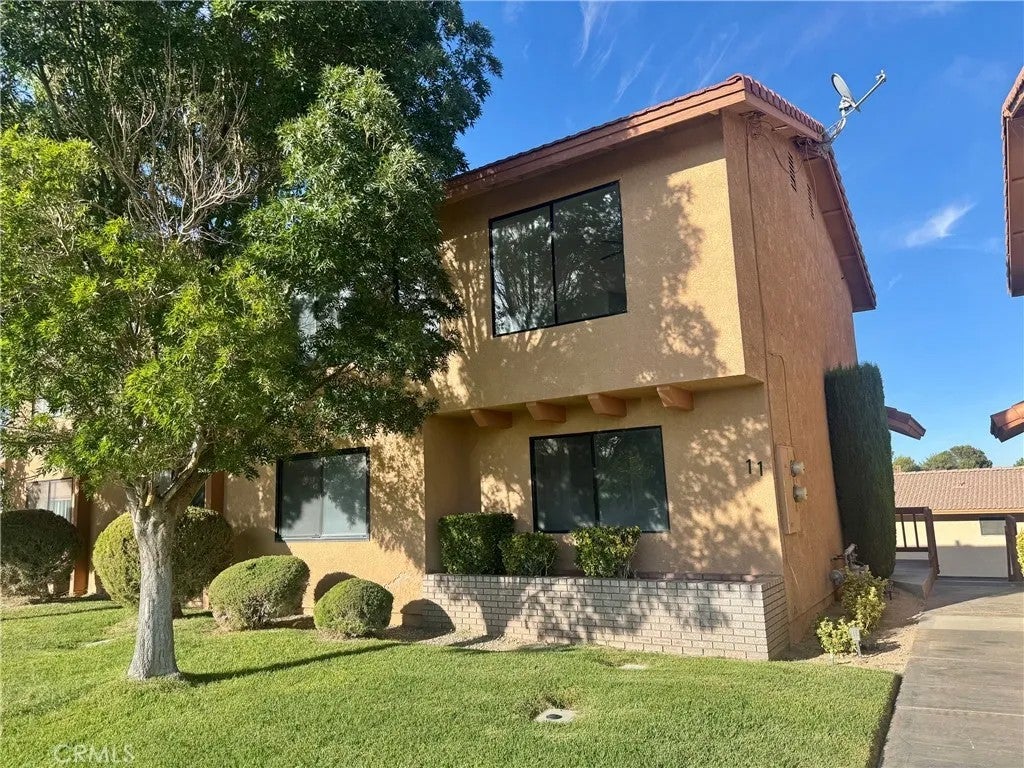 27535 Lakeview 11 — photo