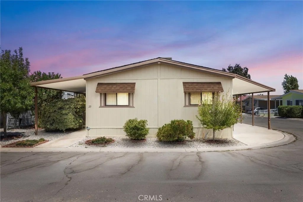 9161 Santa Fe East 29 — photo