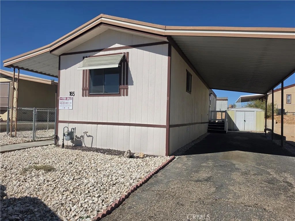 701 Montara 165 — photo