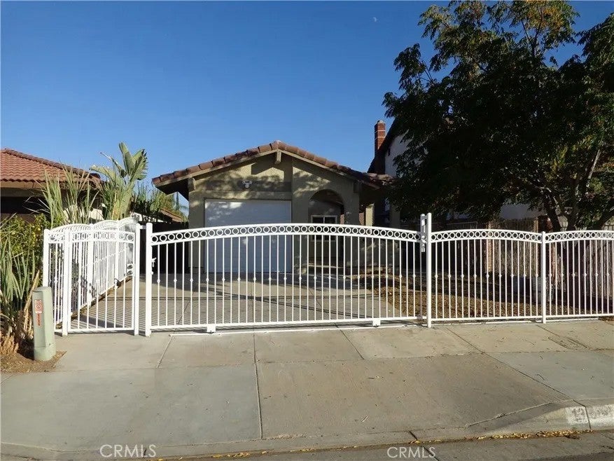 13668 Pattilynn — photo
