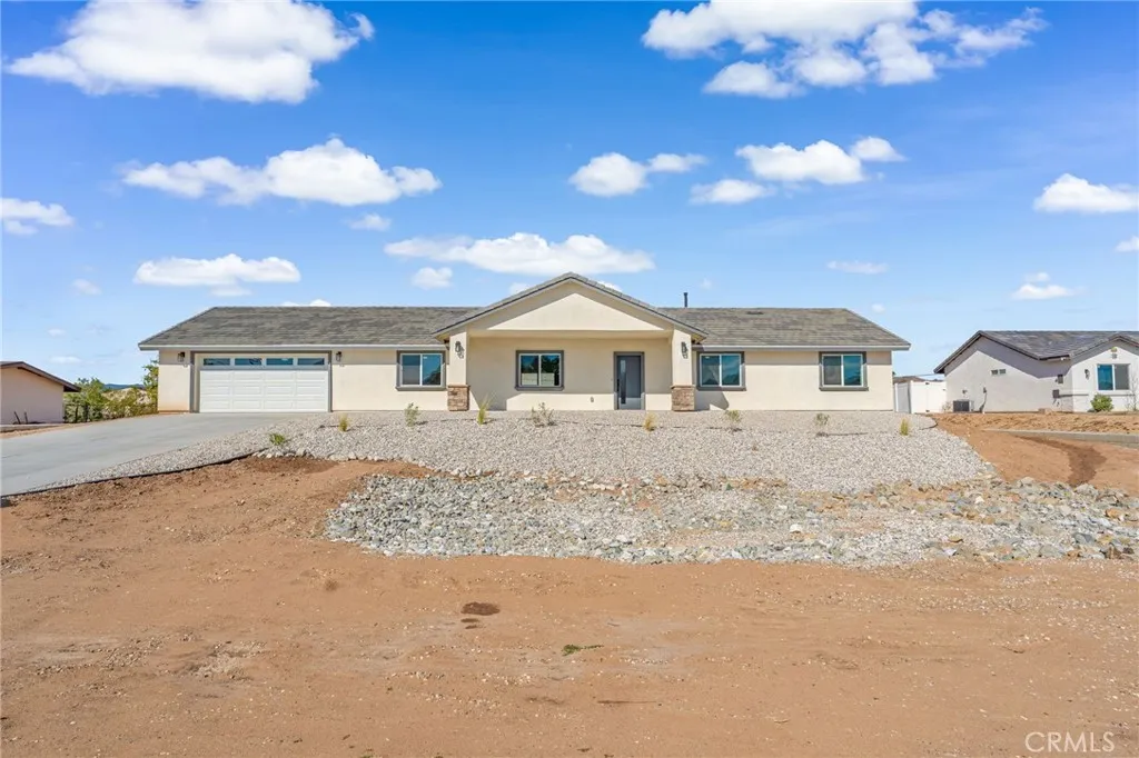 16218 Quantico Rd E, Apple Valley, CA 92307 — photo 3