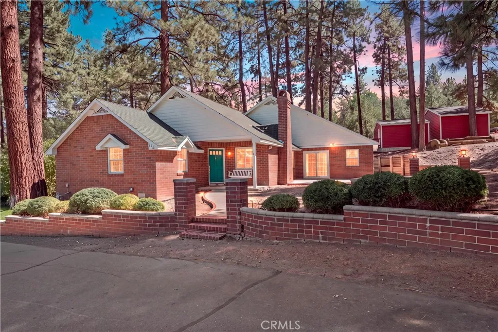 6013 Mill Road, Wrightwood, CA 92397 — photo 2