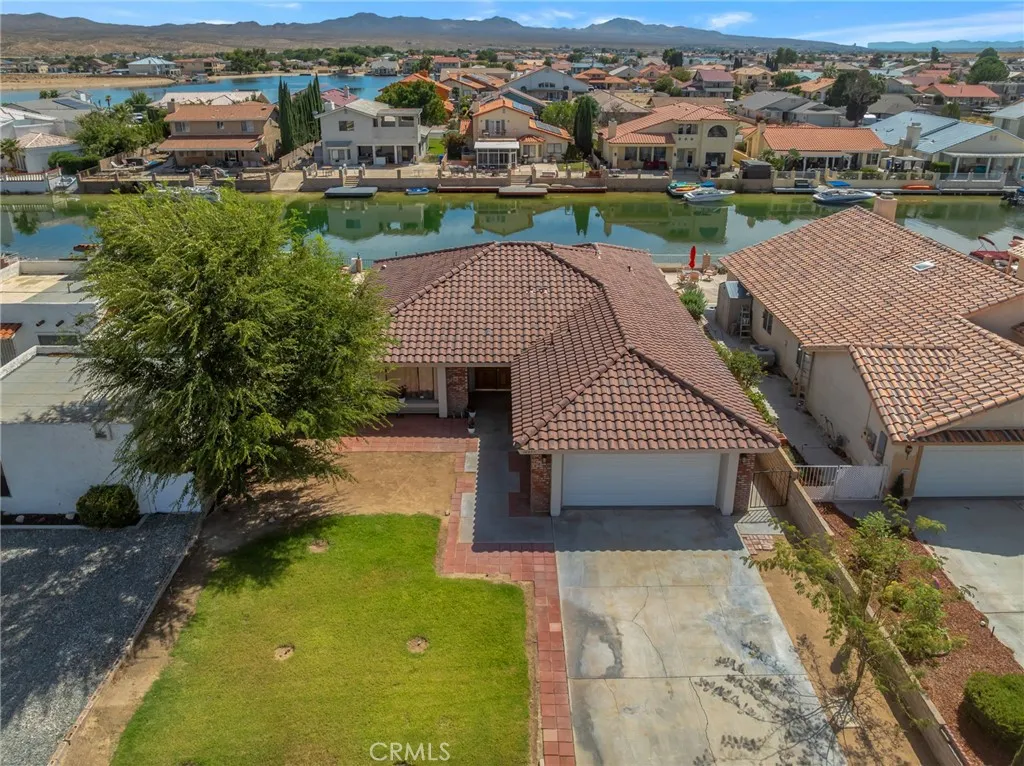 14453 Jamaica Lane — photo