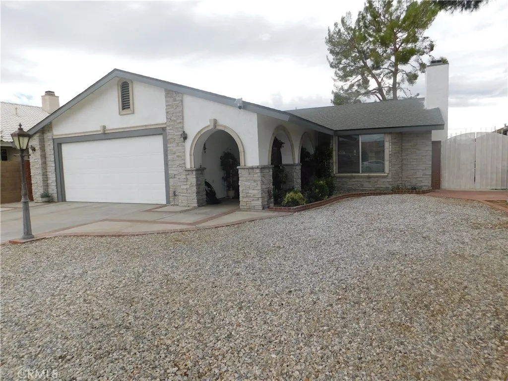 13910 Drifftwood Drive — photo