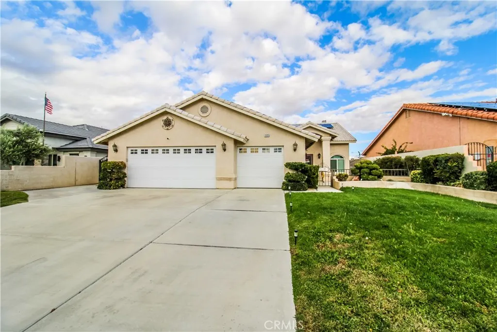 13325 Riverview — photo