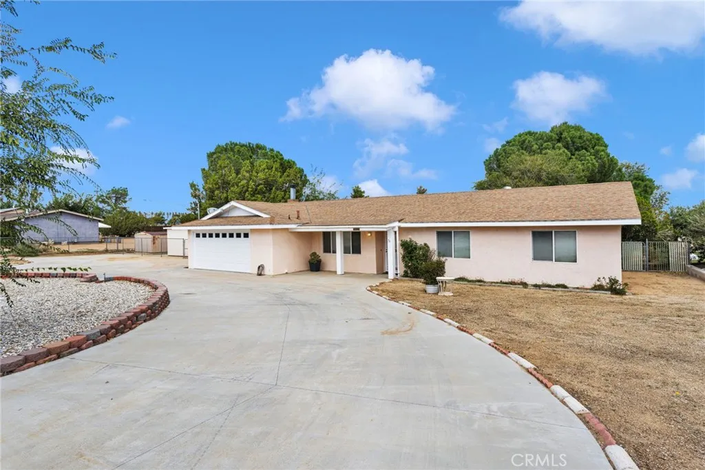 17392 Poplar — photo