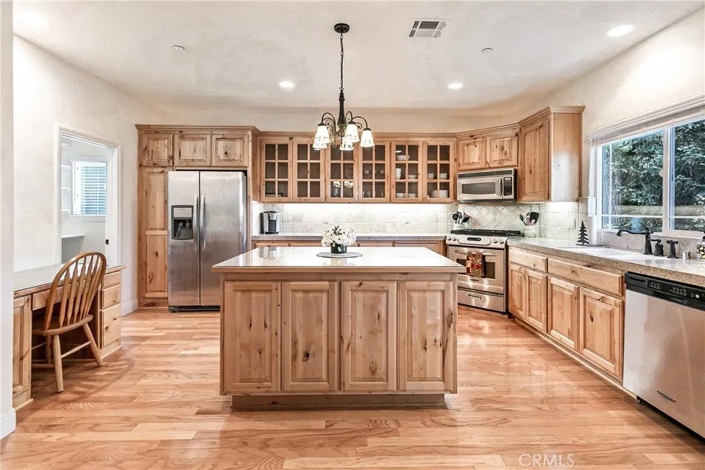 27376 Pinewood Drive — photo