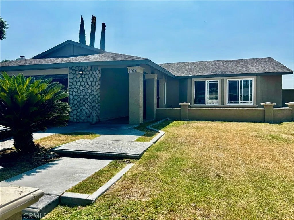 1012 Long Beach Drive — photo