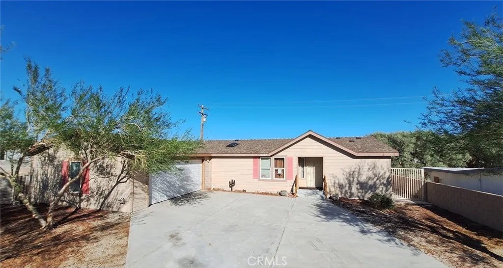15862 N Crystal Springs — photo