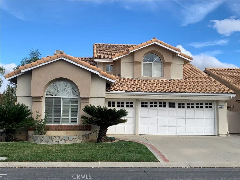 1418 Las Colinas — photo