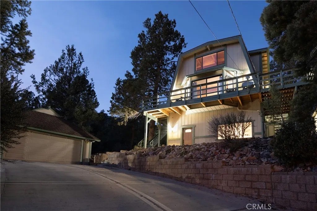 1117 Crater Mountain — photo