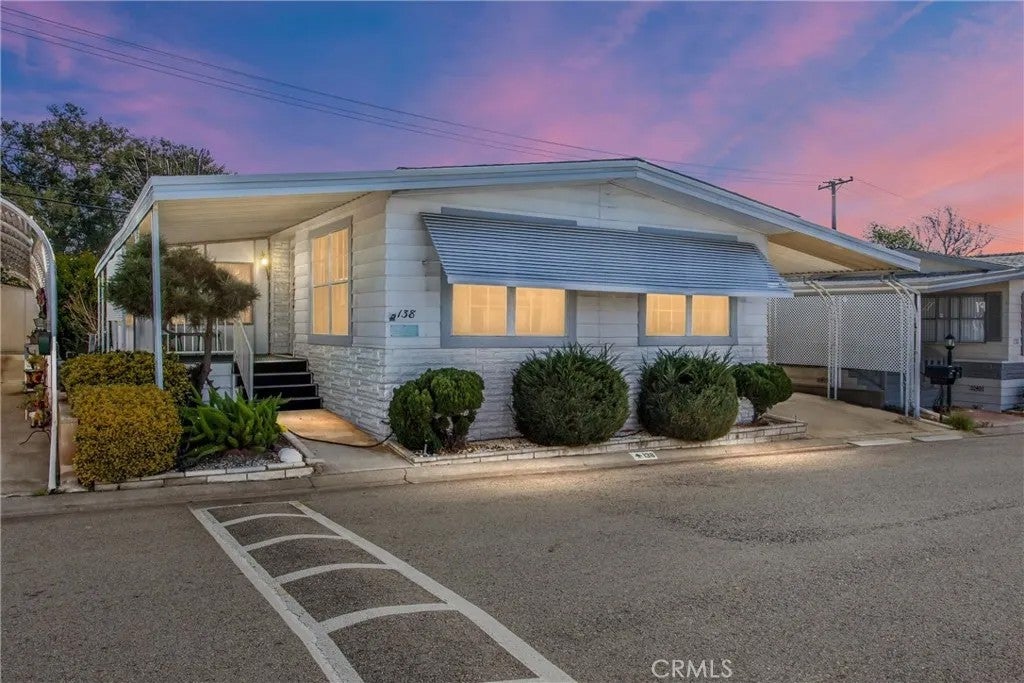 3800 Bradford 138 — photo