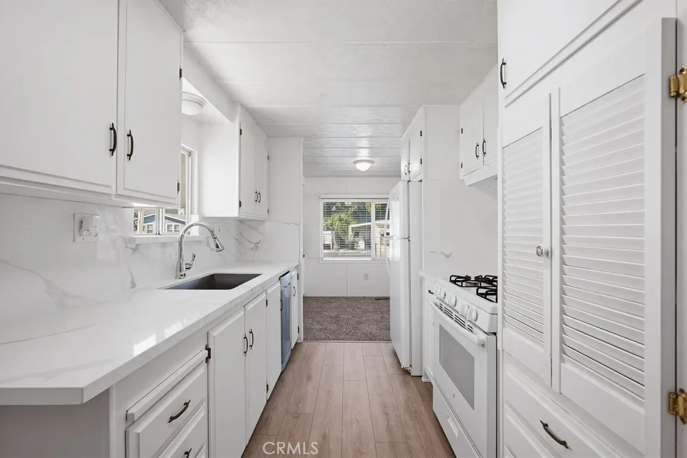 655 E Main #9, San Jacinto, CA 92583 — photo 3