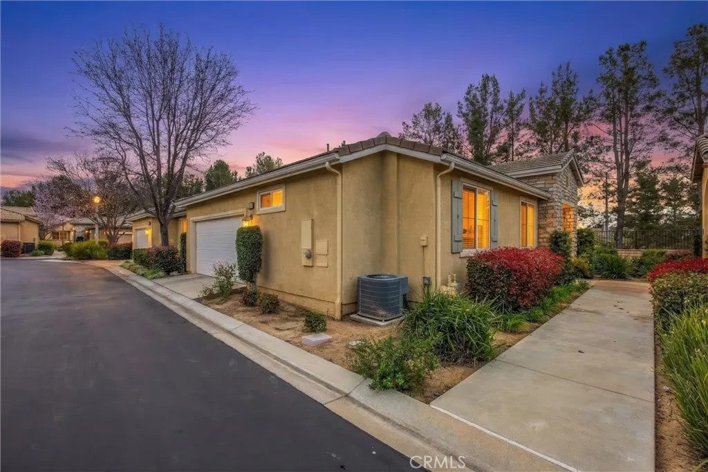 1637 Beaver Creek — photo