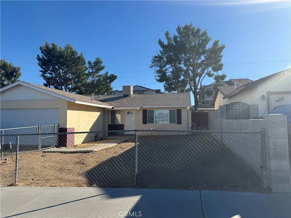 1812 Calico — photo