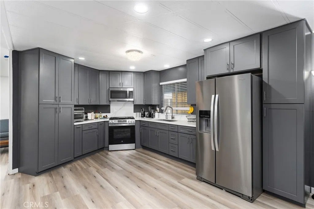 24414 University 108 — photo