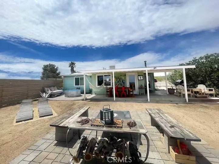 4319 Dusty Mile Road — photo