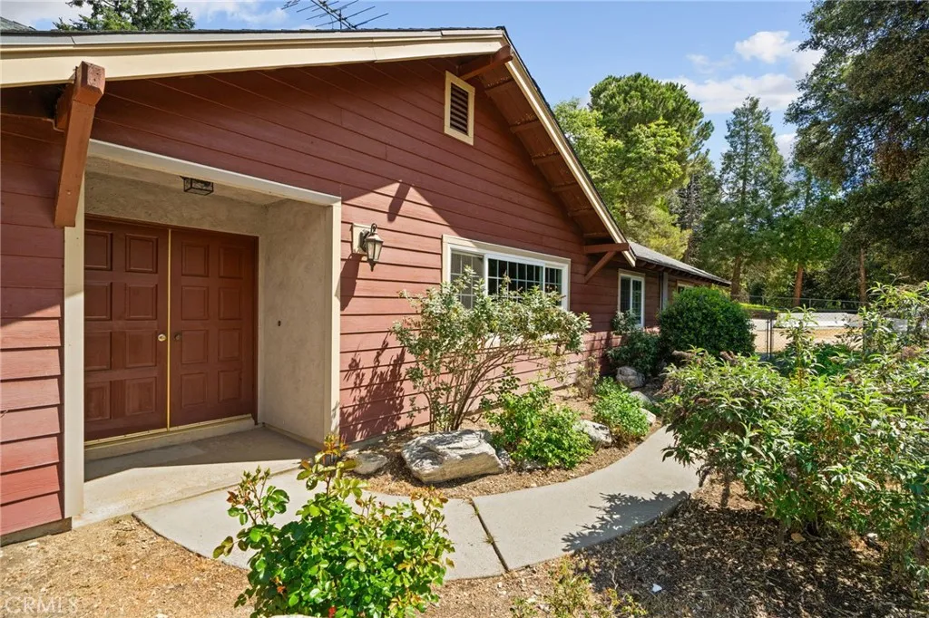 39804 Pine Bench, Yucaipa, CA 92399 — photo 2