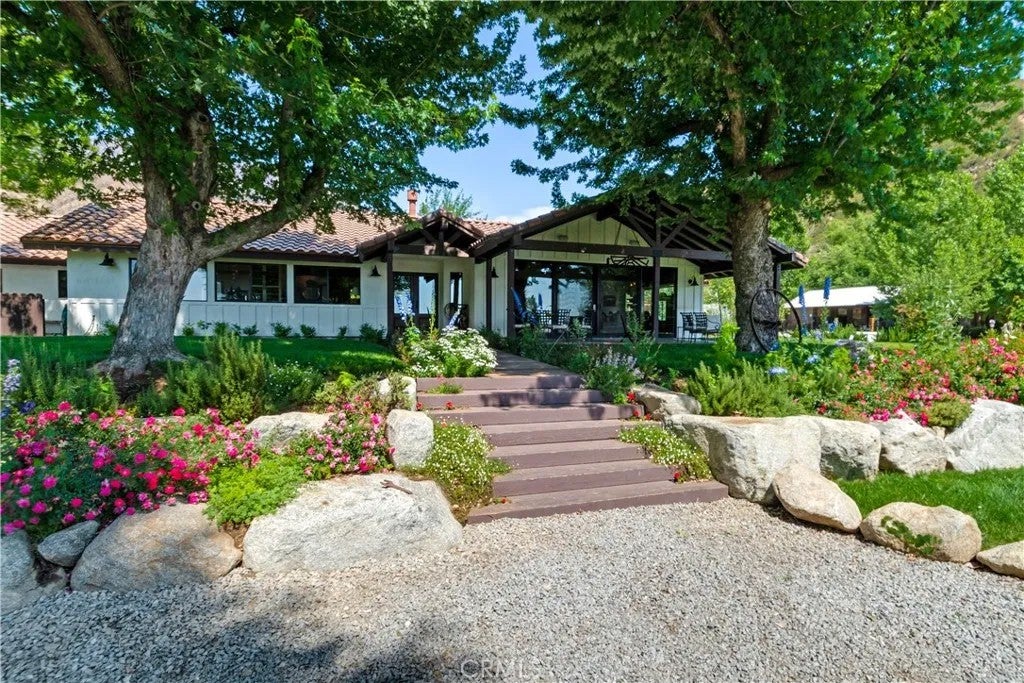 37547 Oak Glen Road — photo