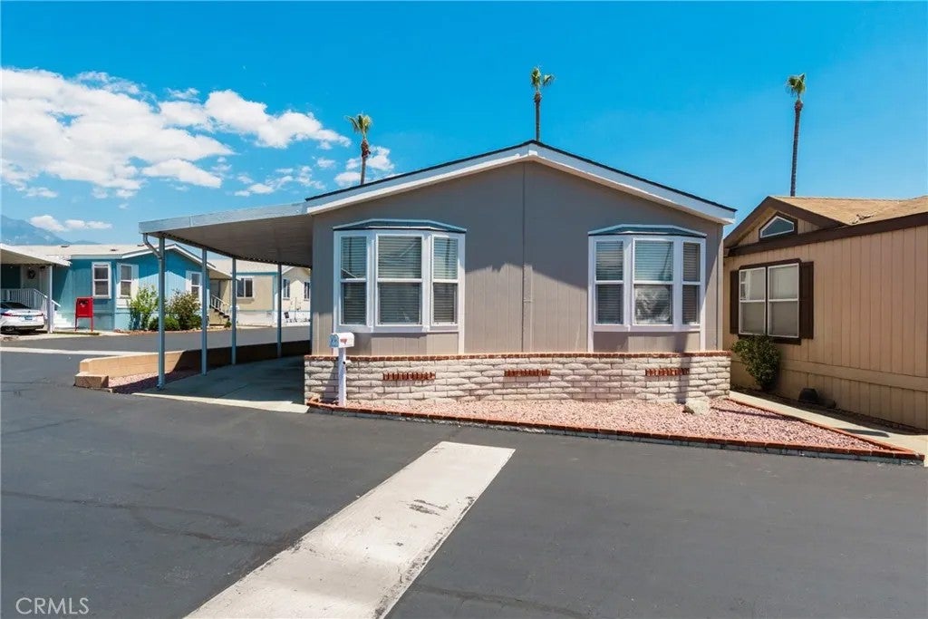 1565 W Arrow Hwy Space C23 C23 — photo