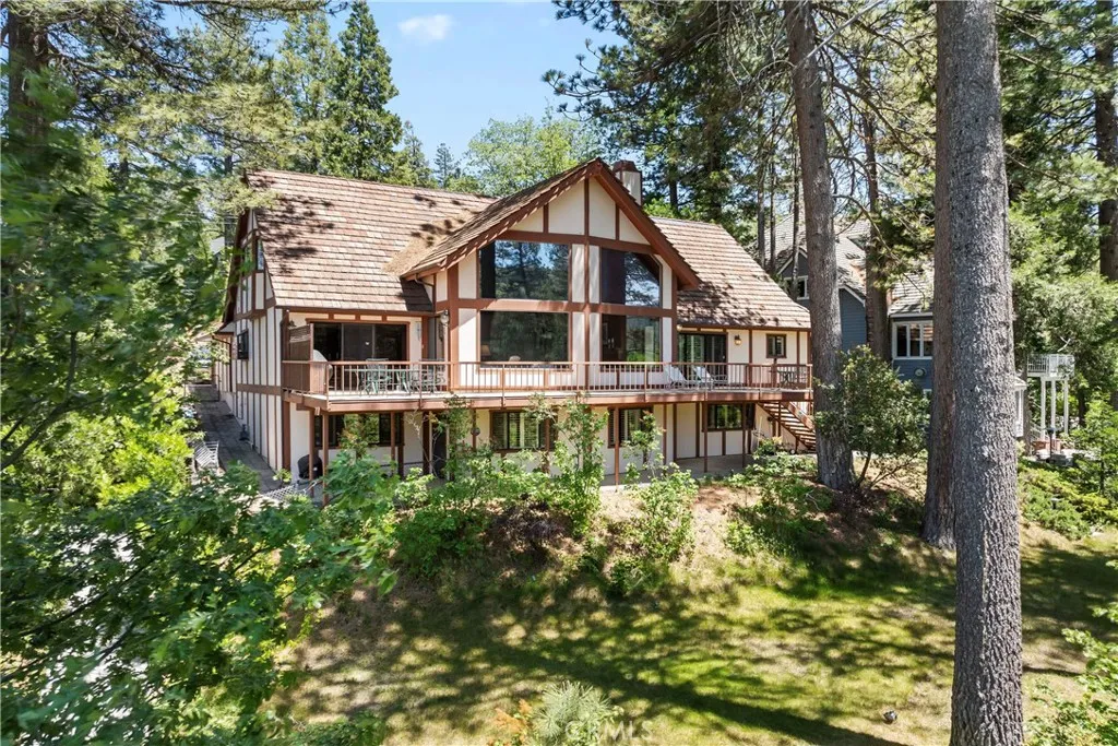 524 Golf Course Road, Lake Arrowhead, CA 92352 — photo 2