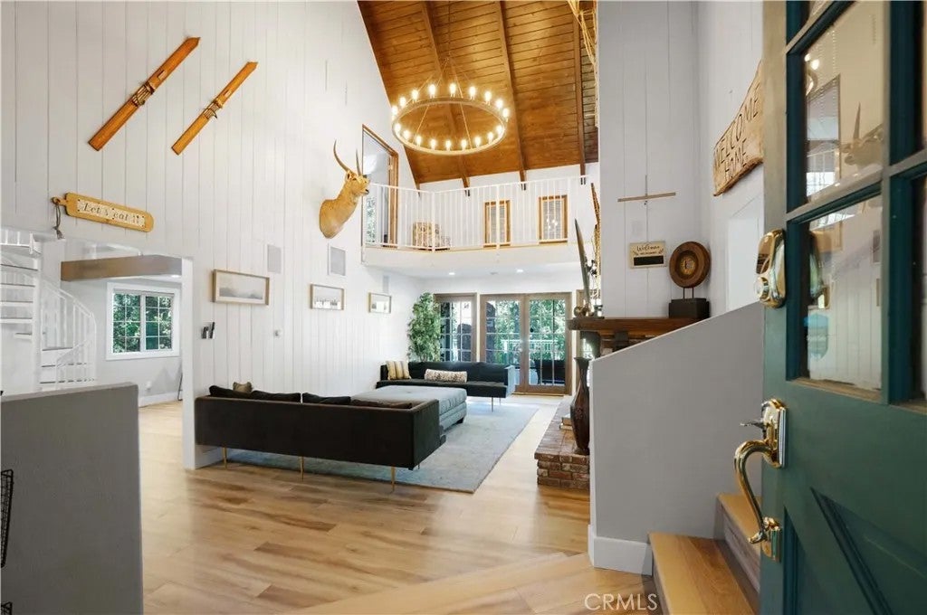 135 S Fairway Drive — photo