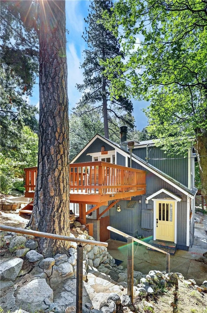 605 Pyramid Drive — photo