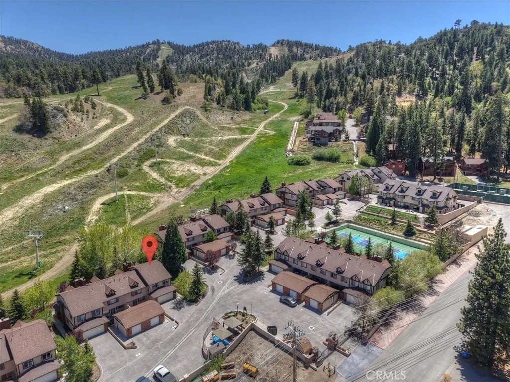 1377 Club View Drive 7 — photo