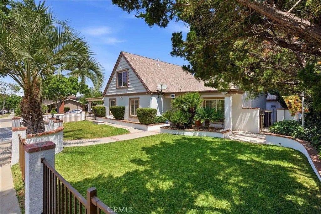 1021 Cimarron — photo