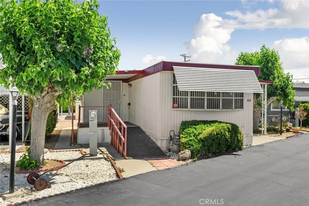 9152 C 33 — photo