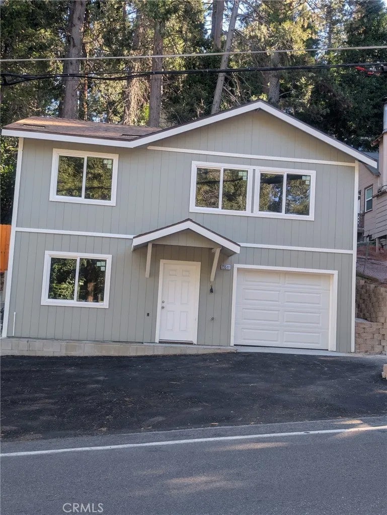 23511 Lake Dr — photo