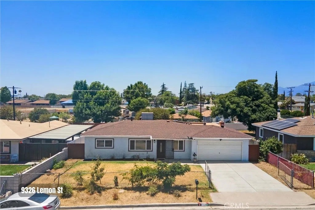 9326 Lemon Street — photo