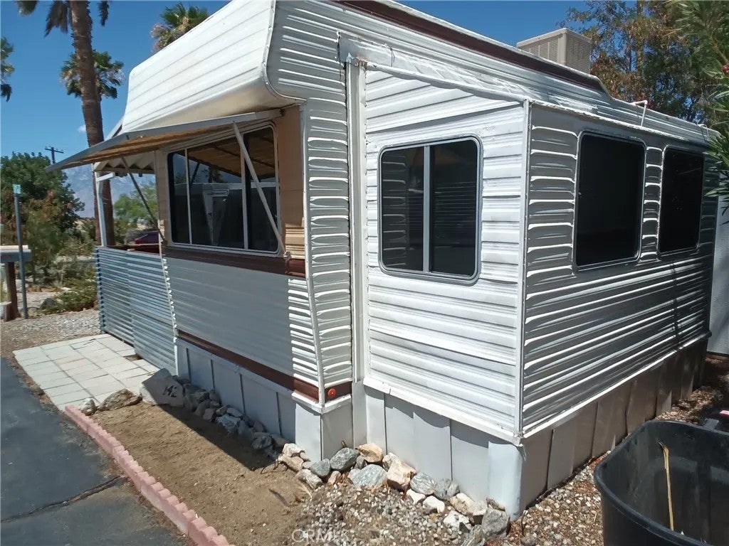 18801 Roberts Rd 142 — photo