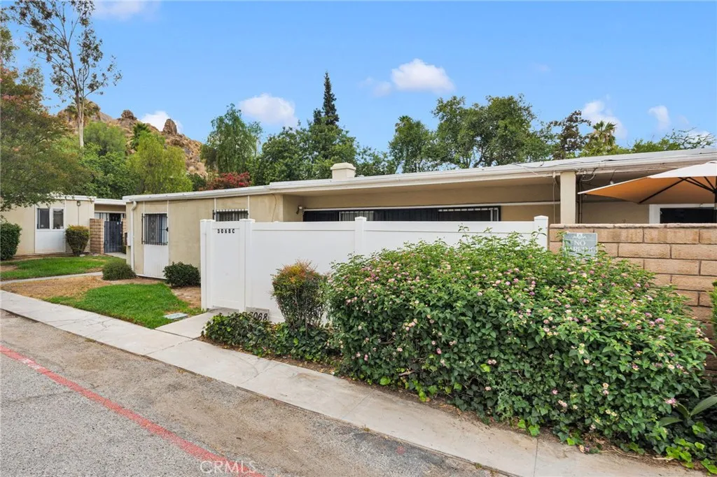 3068 Panorama Road #C, Riverside, CA 92506 — photo 2