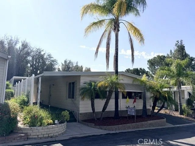3850 Atlantic 63 — photo