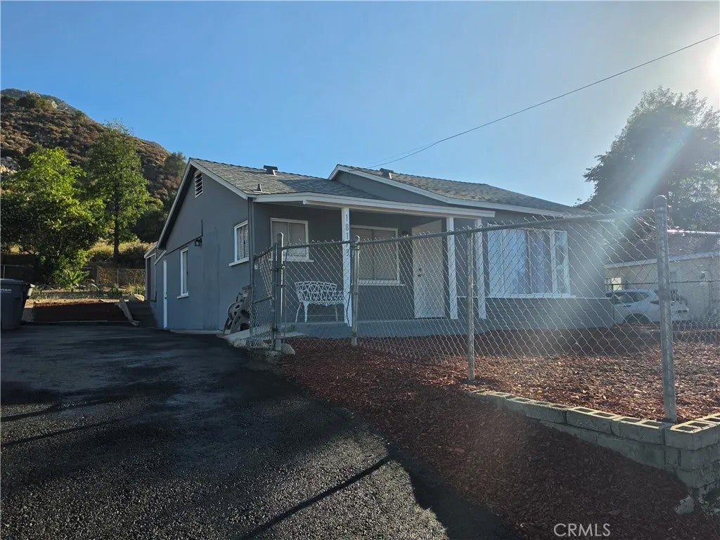 18173 Ballard — photo