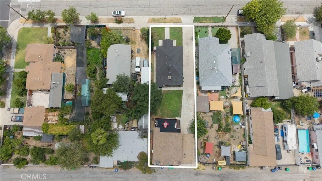 243 W C Street — photo