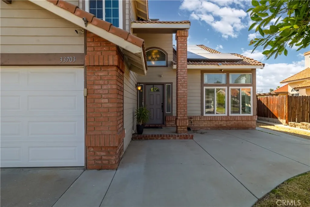 33703 Cherry, Wildomar, CA 92595 — photo 2